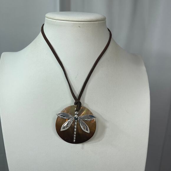 Firefly pendant necklace costume jewelry brown suede cord mop mother of pearl - Picture 4 of 12